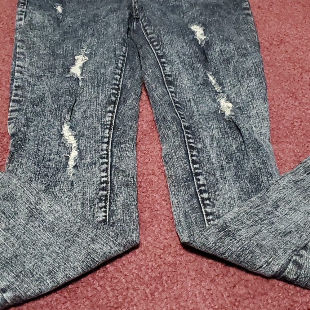 Jeans - Picture 3 of 3